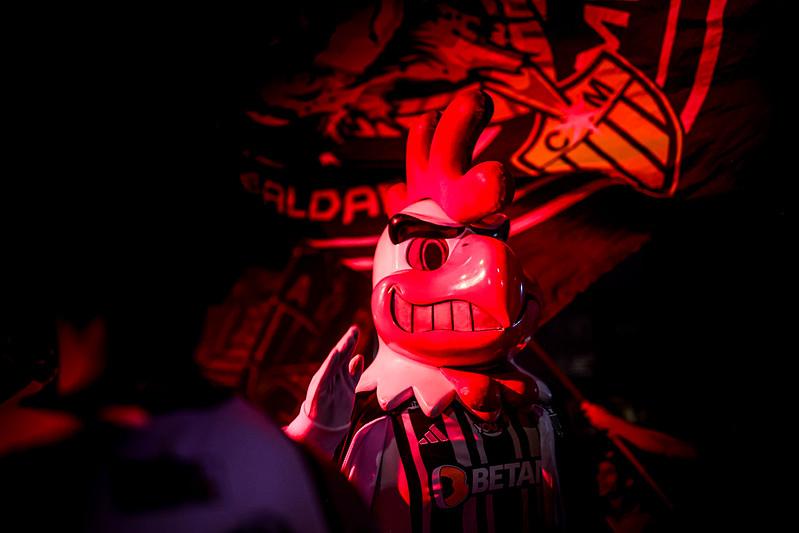 Esportes - Dayvervon brilha e Atlético-MG goleia o River Plate no 1° jogo das semifinais da ‘Liberta’