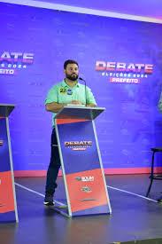 Política - Rafael Godoi apresenta propostas sólidas em debate e se destaca na corrida pela prefeitura de Rolim de Moura
