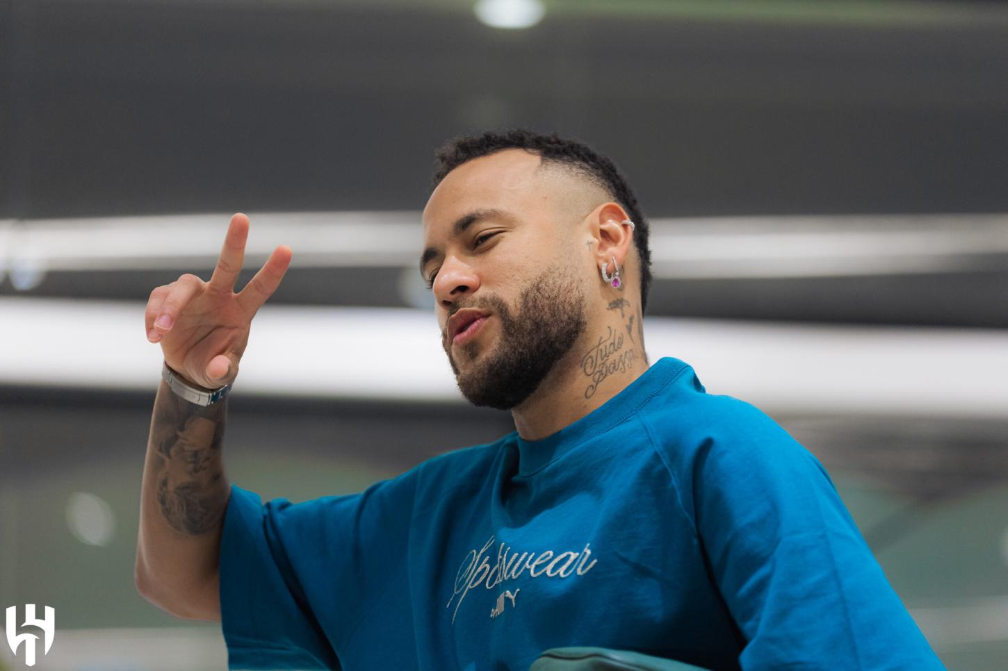 Esportes - Neymar de volta ao Santos? Pai do jogador fala sobre futuro do atacante