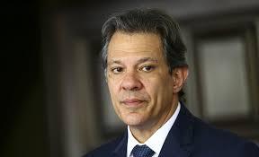 Em meio à crise da alta do dólar, Lula cancela férias de Haddad