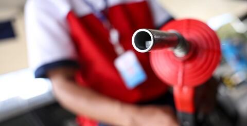 Nacional - Petrobras anuncia aumento de R$ 0,22 no litro do diesel, mas com o ICMS reajuste é maior