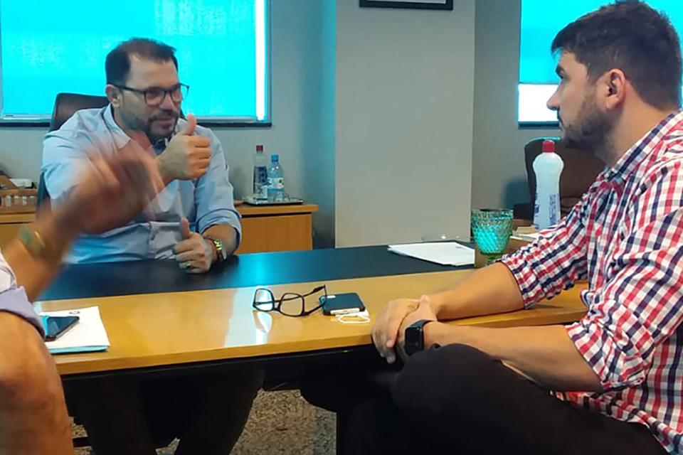 Rolim de Moura - Deputado Jean Mendonça destina recursos para instalação de iluminação pública no trecho urbano da RO-383