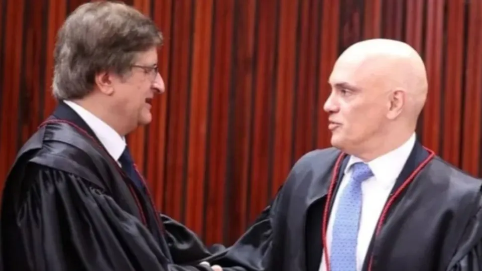Brasil - PGR pede a Moraes que mantenha 2 militares presos preventivamente