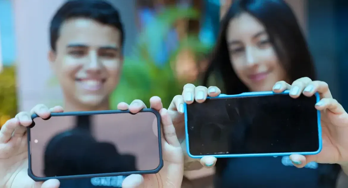 Educação -  Proibição de celular na escola é bem-vinda, mas não é suficiente
