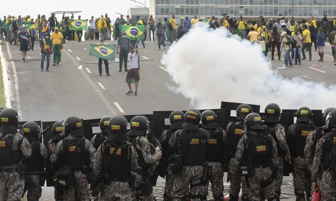 Nacional - Denúncia contra Bolsonaro influencia projeto da anistia no Congresso