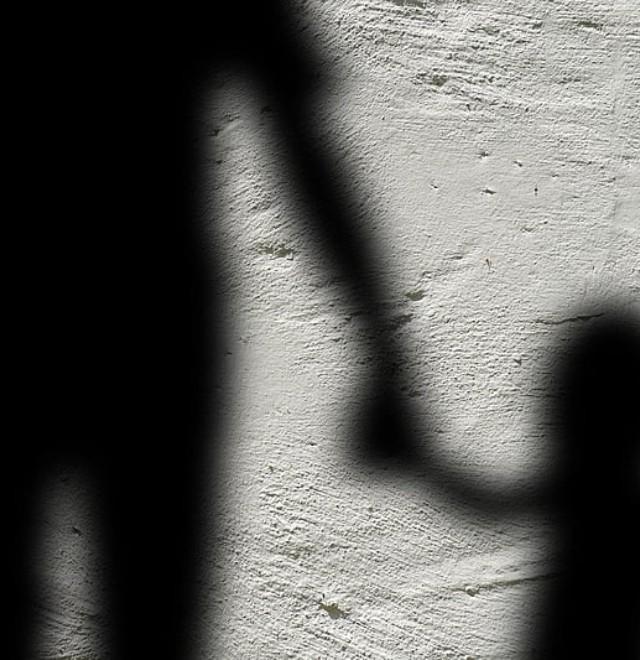 Polícia - Padrasto e mãe de crianças, que fugiram do Lar do Bebê, são detidos
