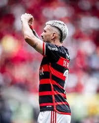 Esportes - Flamengo segura o Fluminense e é bicampeão Carioca