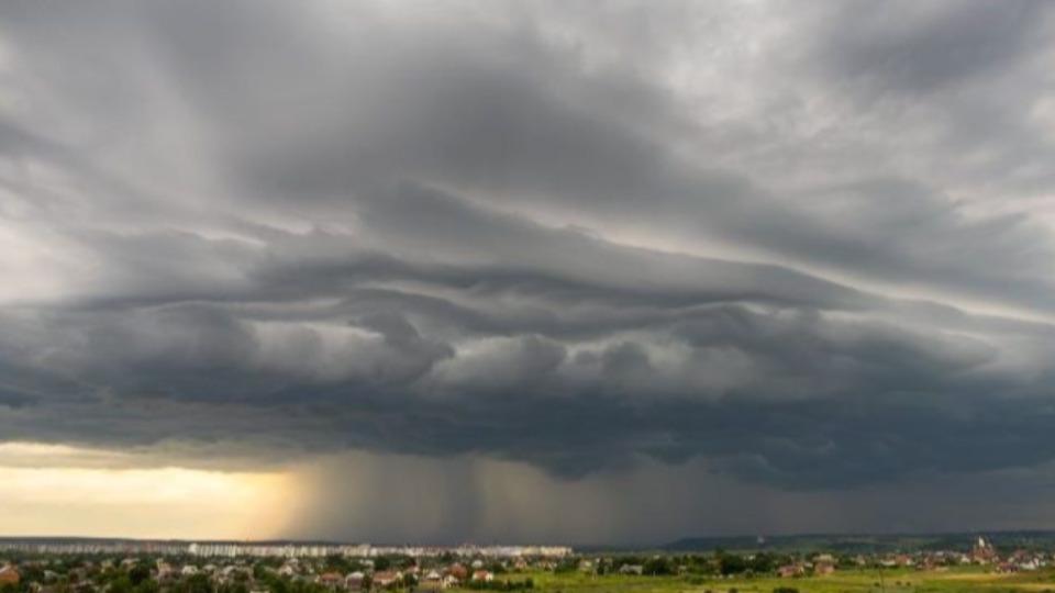 RONDÔNIA - Pancadas de chuva e trovoadas previstas para toda a região nesta segunda (24) Umidade da Amazônia e ventos em médios níveis da atmosfera contribuem para aumento da