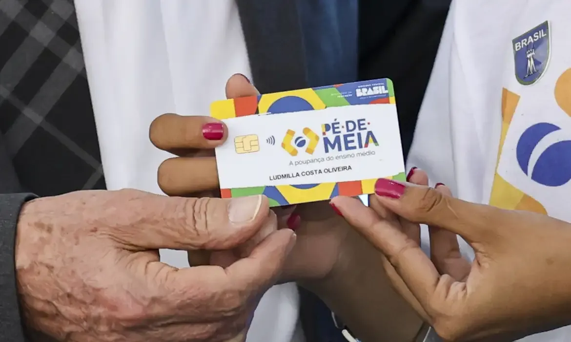 Educação | PÉ-DE-MEIA - CAIXA paga Incentivo Matrícula do Pé-de-Meia nesta terça-feira (1º)