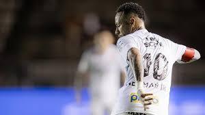 Esportes - Neymar volta a ser titular no Santos após mais de um mês