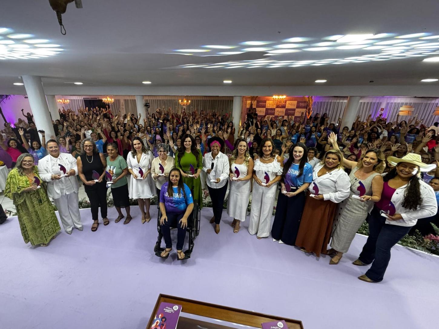 “Evento Mulheres que Transformam homenageou personagens da vida real”, diz Sílvia Cristina