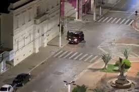 Mirelle Pinheiro Novo Cangaço: bandidos explodem banco e atacam posto da PM. Veja Vídeo