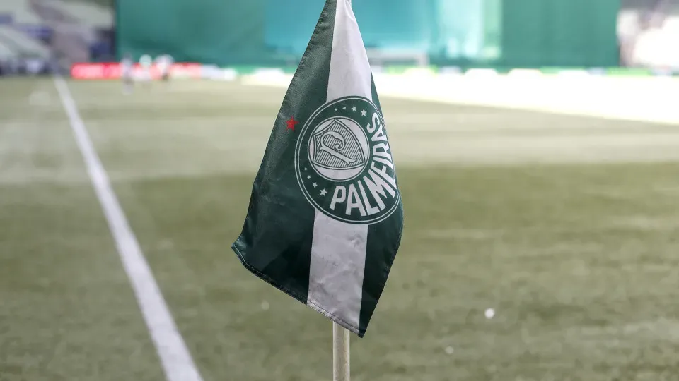 Palmeiras renova com duas promessas até o fim de 2029 após testes com Abel