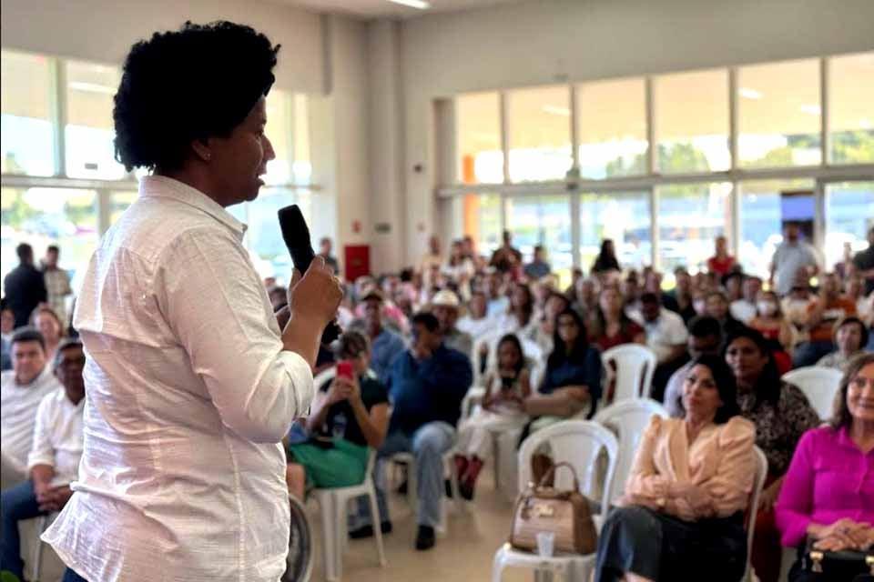 REFERÊNCIA EM SAÚDE - Nos dois anos de funcionamento do Centro de Reabilitação, Silvia Cristina diz que Rondônia se tornou referência