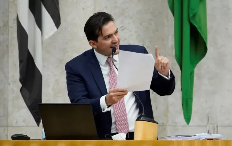 Rubinho propõe toxicológico para professores da rede pública