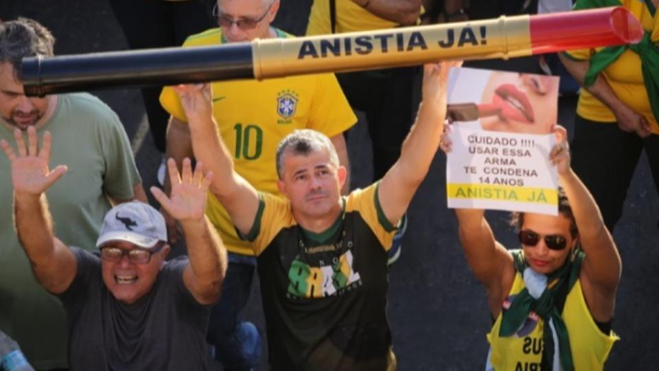 Brasil - Anistia: oposição articula próximos atos; famílias cogitam acampamento
