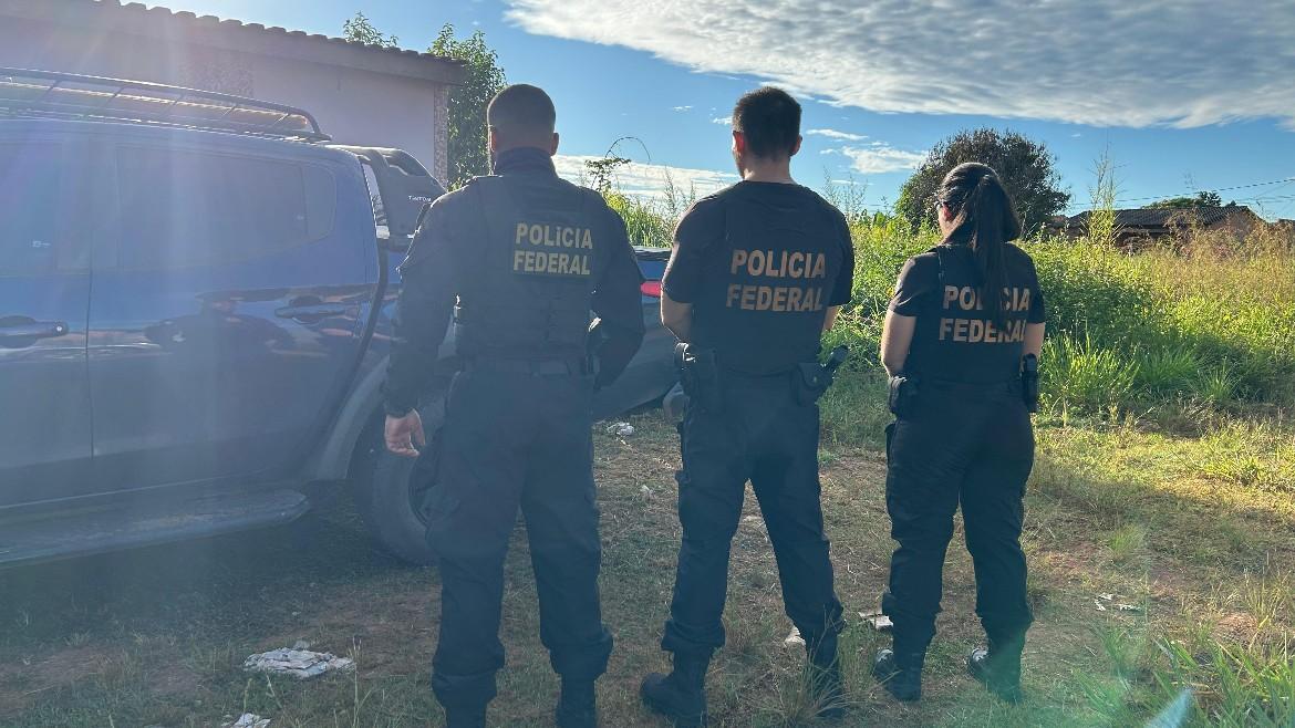 Polícia - PF desmonta esquema que enviava veículos roubados à Bolívia; seguradoras estão envolvidas e há prisões