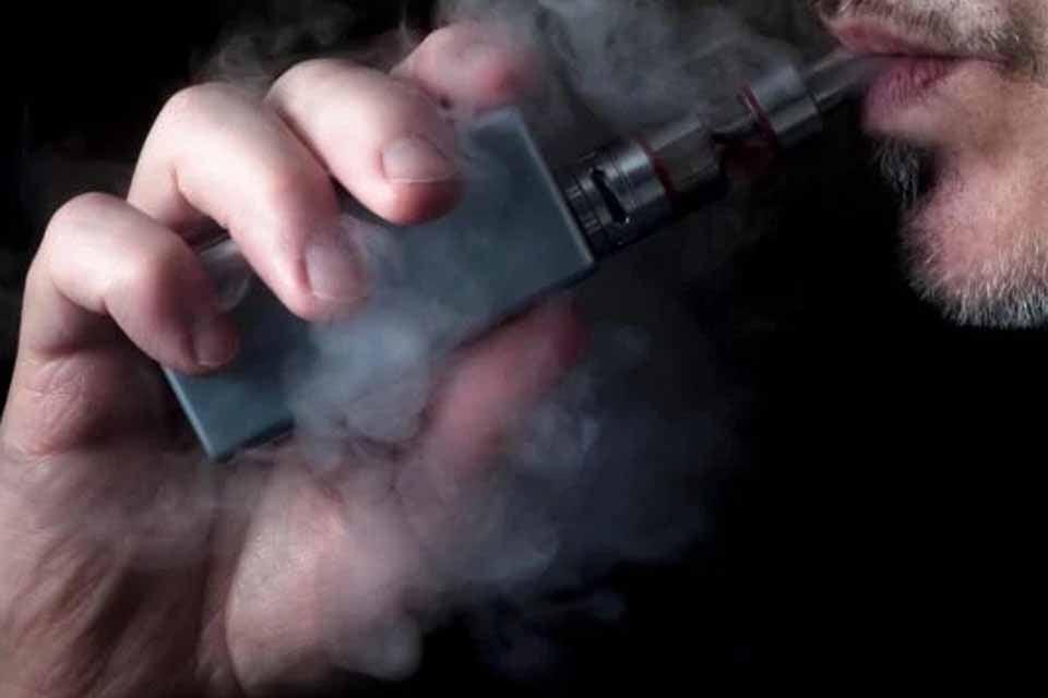 ADVERTÊNCIA - Vigilância Sanitária de Jaru reforça alerta sobre os problemas de saúde causados pelo uso de cigarros eletrônicos