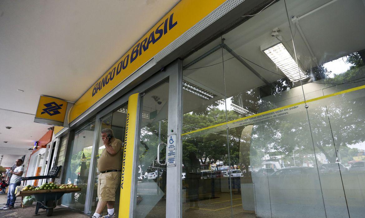 Economia - Últimas notícias - Banco do Brasil passa a fornecer comprovantes por WhatsApp nos terminais