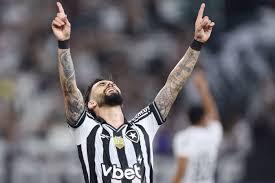 Esportes - Brasileirão: em clima de despedida, Botafogo bate Ceará e entra no G6