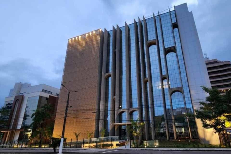 CORTE DE CONTAS - Secretária da Educação deve explicar ao TCE de Rondônia ausência de concurso público no setor
