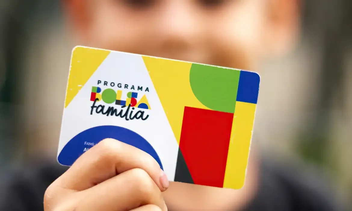 Economia Caixa começa a pagar Bolsa Família de julho