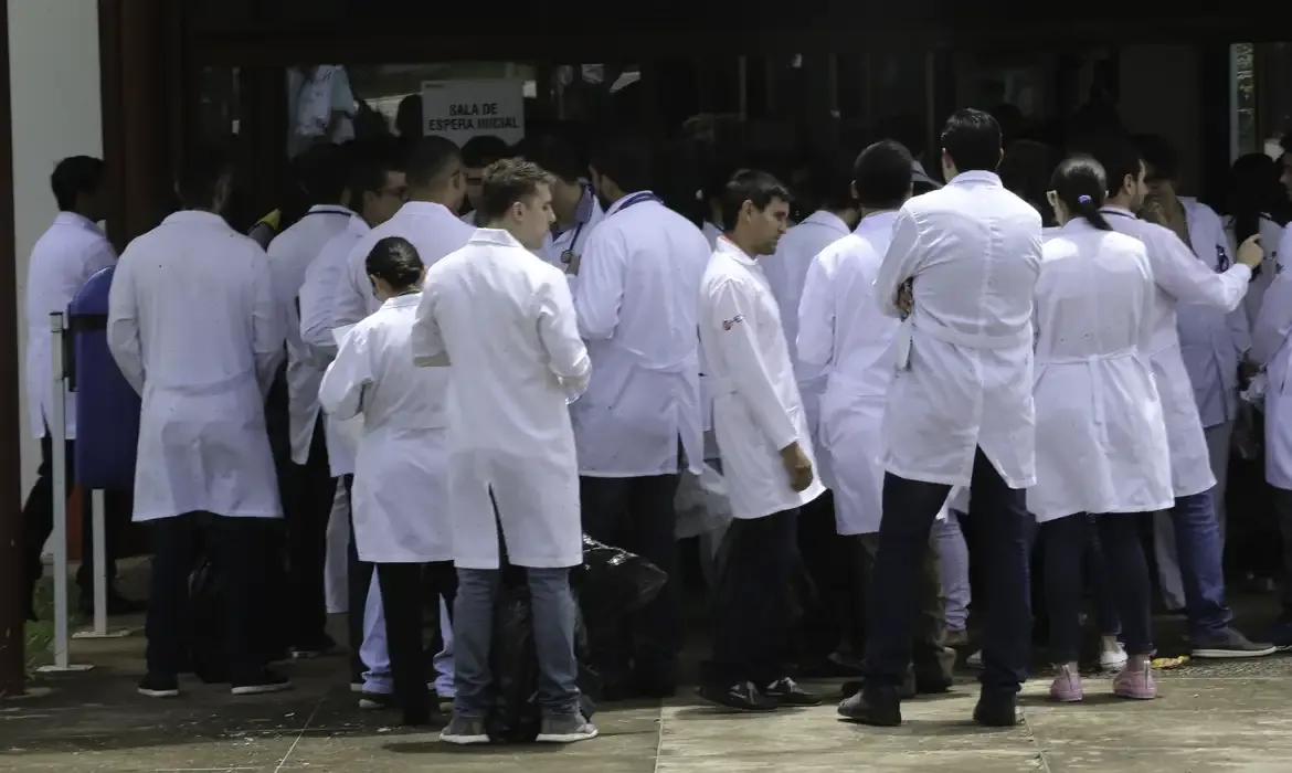 Educação Inscrições para o Enamed 2025 vão até quarta-feira