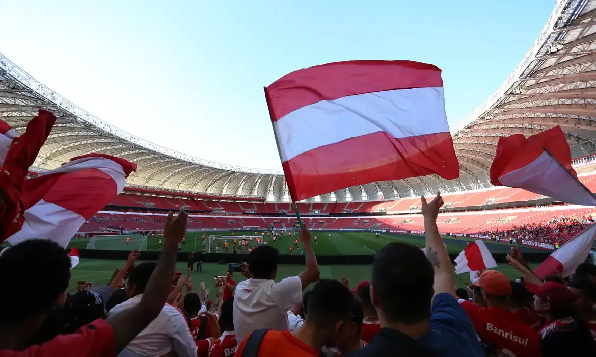 Esportes - Copa do Brasil: Inter recebe Flu em primeiro jogo das oitavas de final