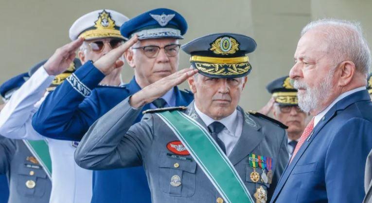 Ministro da Defesa revela que caças estão parados por falta de combustível