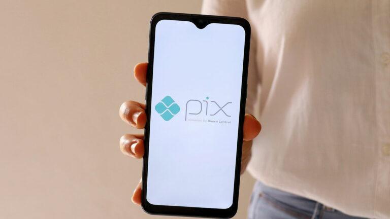 Brasil - Oferta irresistível online esconde golpe do Pix que deixa você sem produto e sem dinheiro
