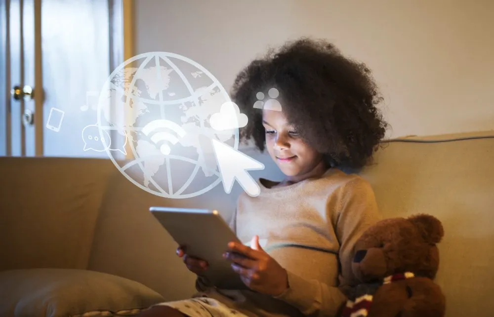 Especialista orienta como blindar os filhos da guerra digital