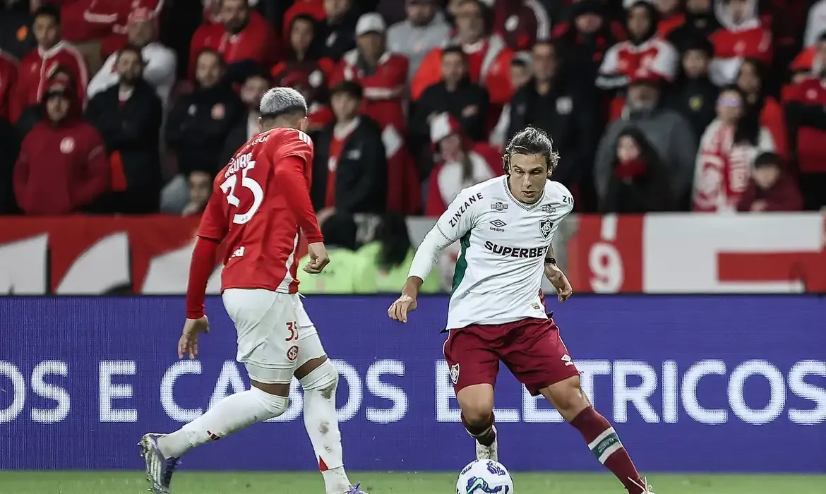 Esportes Fluminense e Internacional decidem vaga às quartas da Copa do Brasil