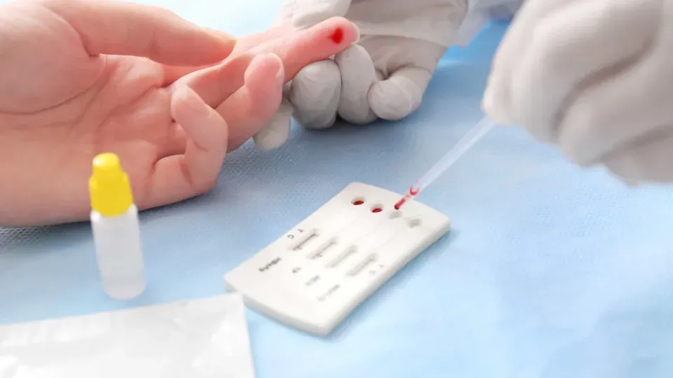 Hepatites virais: alerta para transmissão e evolução 'silenciosa'