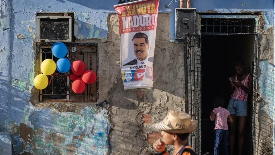 Maduro mobiliza população contra 