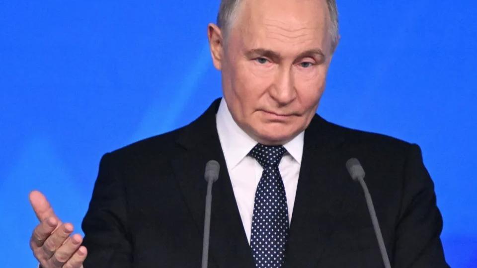Mundo -  Putin é acusado de 