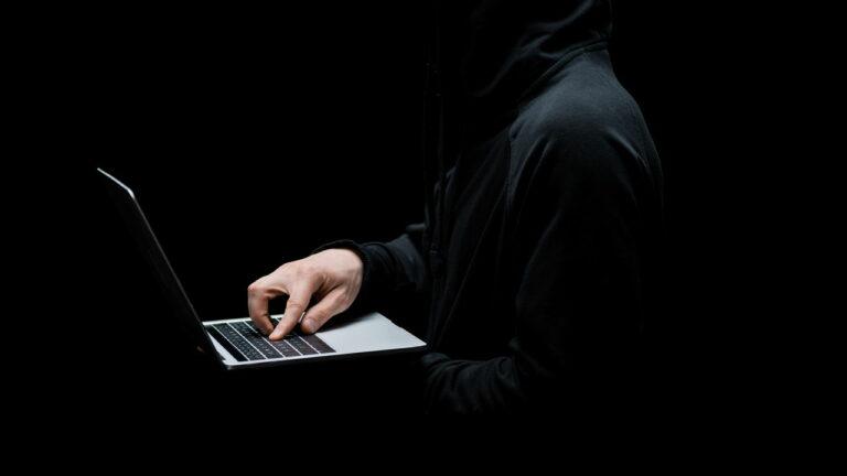 Brasil - Criminosos clonam contas do WhatsApp usando técnicas avançadas que você precisa conhecer