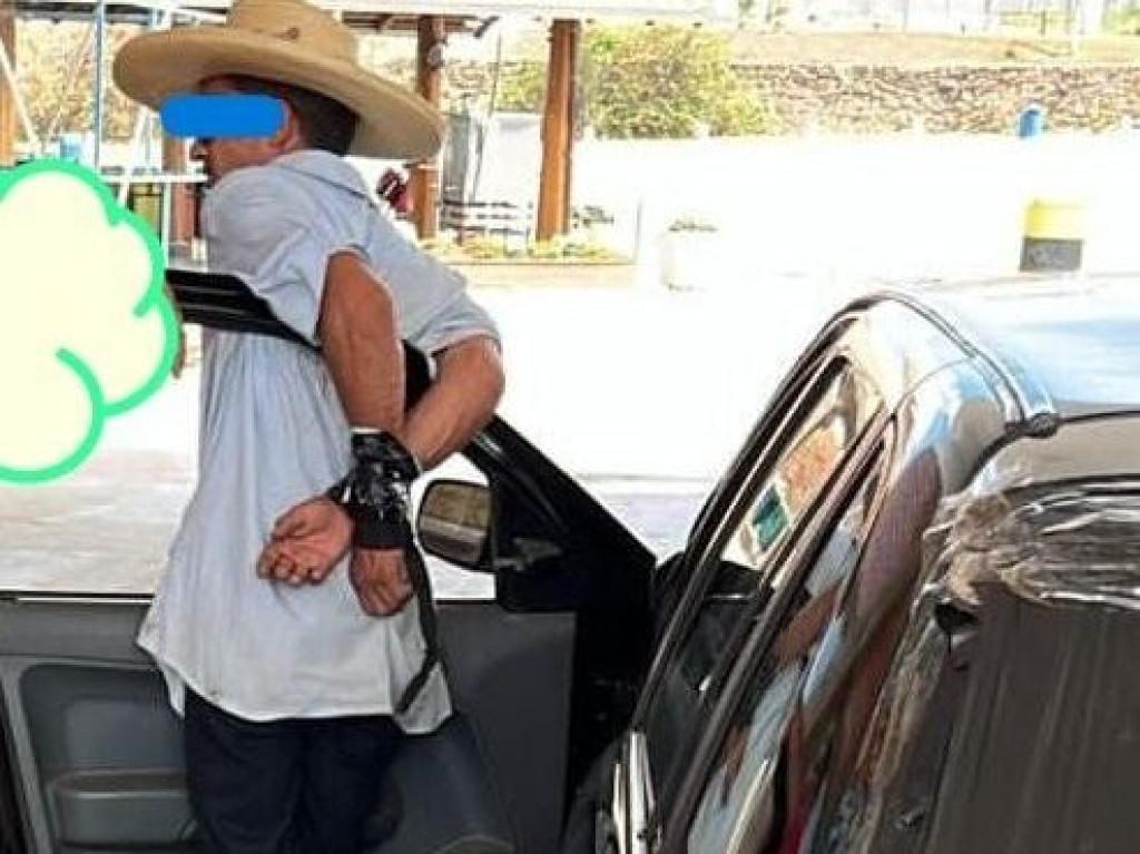 Carro Roubado - Homem é amarrado após abastecer carro furtado e não pagar em Vilhena