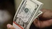 Dólar volta a cair no Brasil com expectativa por corte de juros nos EUA