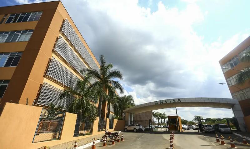 Geral - Anvisa proíbe venda de 32 suplementos de empresa de produtos naturais