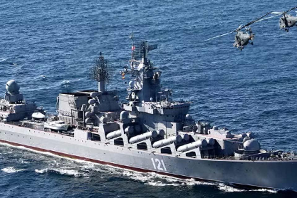 MANOBRA DE GUERRA - Forças navais da Ucrânia atingem centro de comunicações da Marinha russa