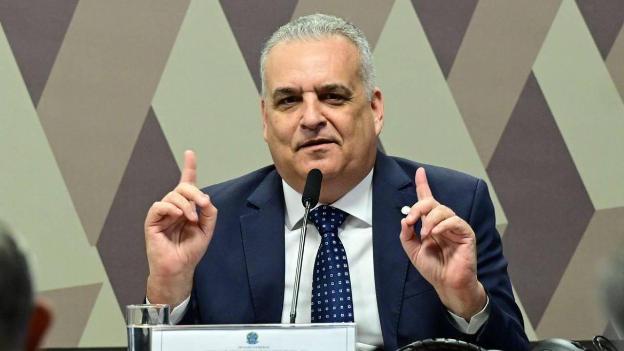 Nesta segunda - CPMI interroga líder de entidade que tomou R$40 milhões dos aposentados