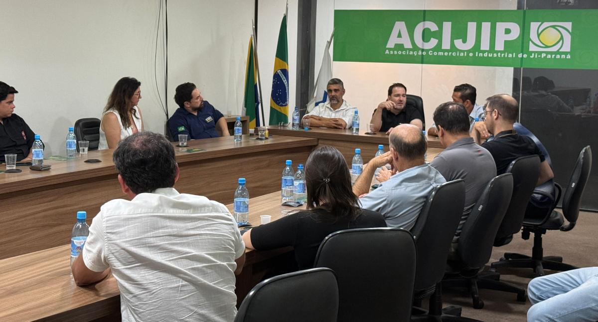 Política - Deputado Alex Redano participa do Fórum de Desenvolvimento Econômico em Ji-Paraná