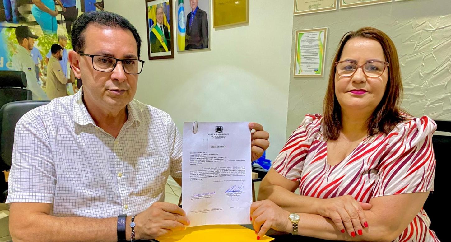 Prefeito Aldo Júlio e a secretária Sandra Miranda assinam ordem de serviço para construção da nova sede do Conselho Tutelar de Rolim de Moura