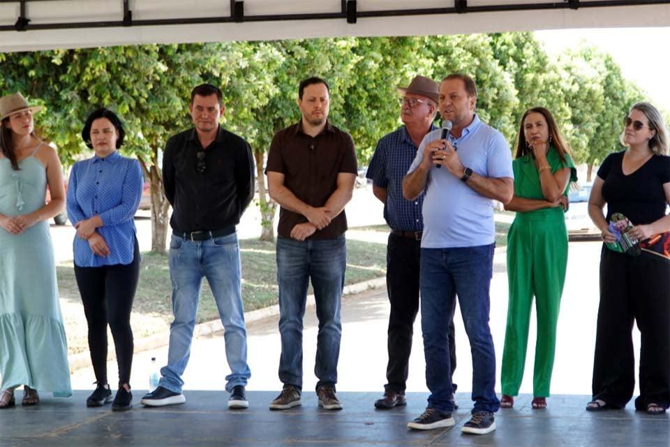 Vilhena - Deputado Cirone Deiró participa de lançamento da pedra fundamental da nova UBS