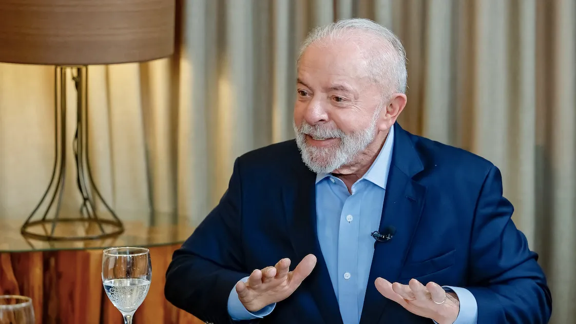 Análise - Lula lamenta não conseguir cobrar ainda mais impostos