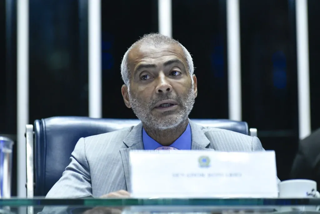 Bens de Romário vão a leilão para tentar pagar dívida milionária
