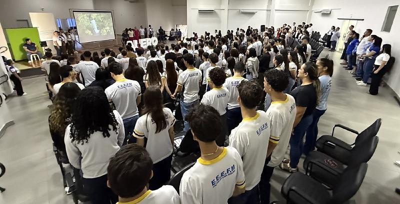 EDUCAÇÃO QUE TRANSFORMA  - Deputado Alex Redano comemora sucesso do Acelero Enem em Ouro Preto e Machadinho do Oeste