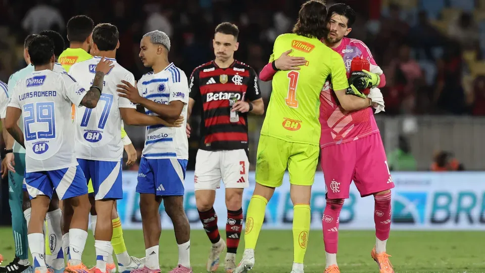 Flamengo e Cruzeiro empatam no reencontro de Gabigol