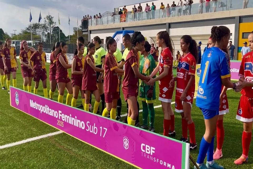FUTEBOL Neste sábado acontecem as semifinais do Metropolitano de Futebol Feminino Su-17