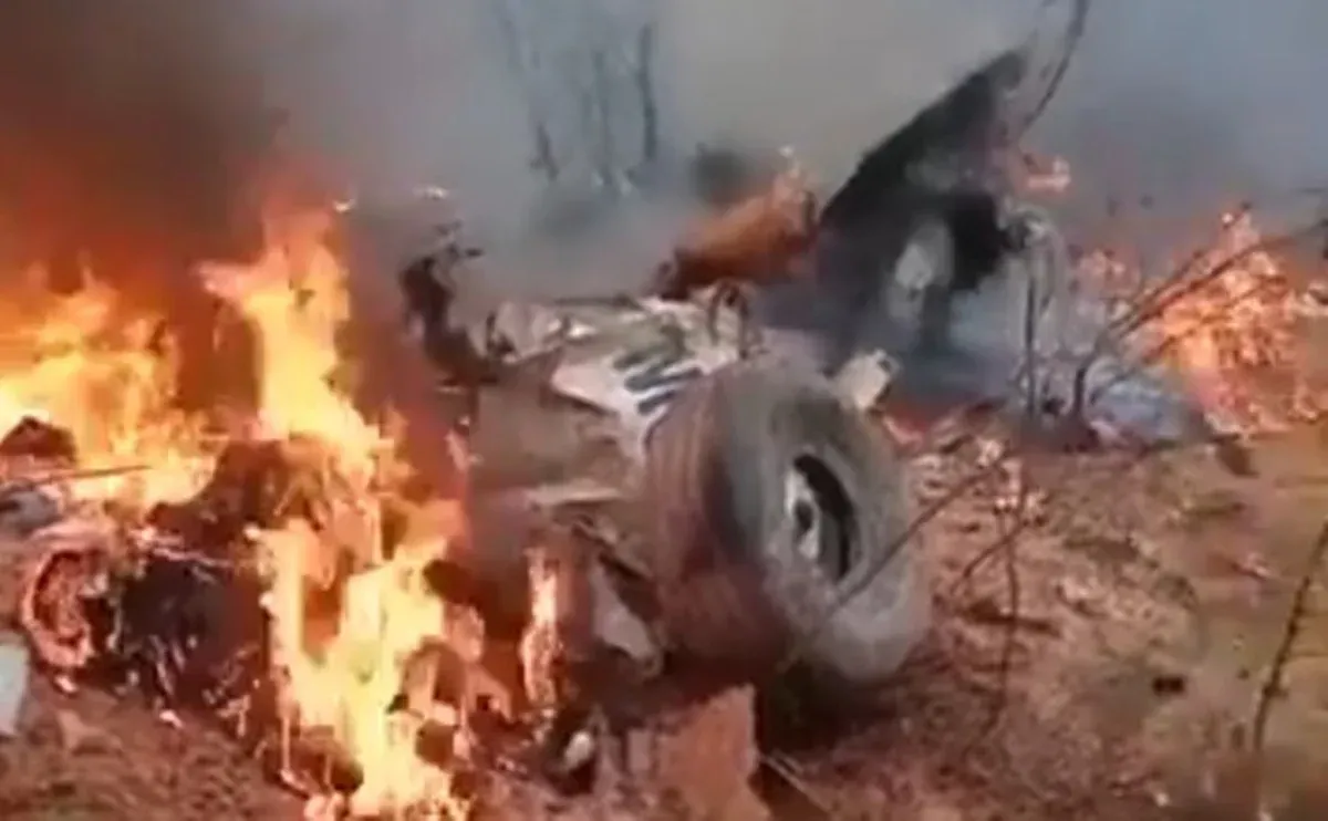 Mundo - Tragédia: avião com 12 turistas cai e explode no Quênia. Veja vídeo